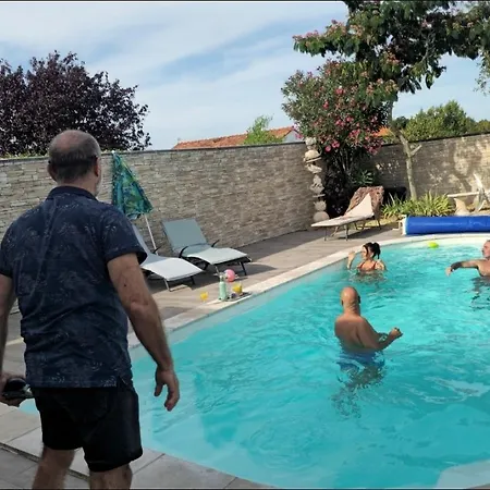 Maison Piscine Clos ,wifi, Pas De Chien , 2 Pres De La * Villeneuve-en-Retz